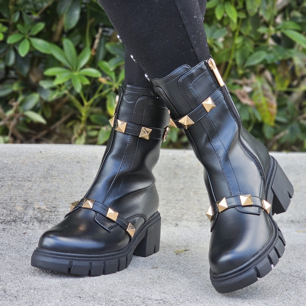 Women's Black Pyramid Stud Ankle Combat Boot - Picture 4 of 5